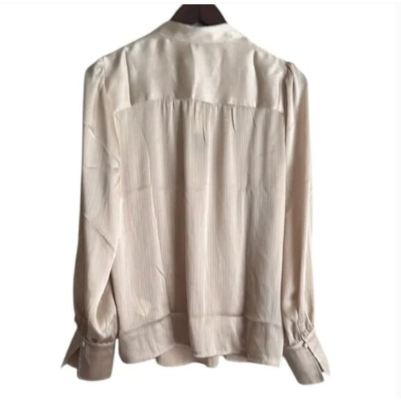 NWT Banana Republic Crinkle Volume-Sleeve Blouse Sz L - Picture 5 of 5